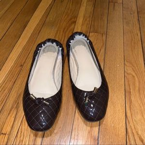 Lilly Pulitzer Quilted PatentLeather  Knot flats